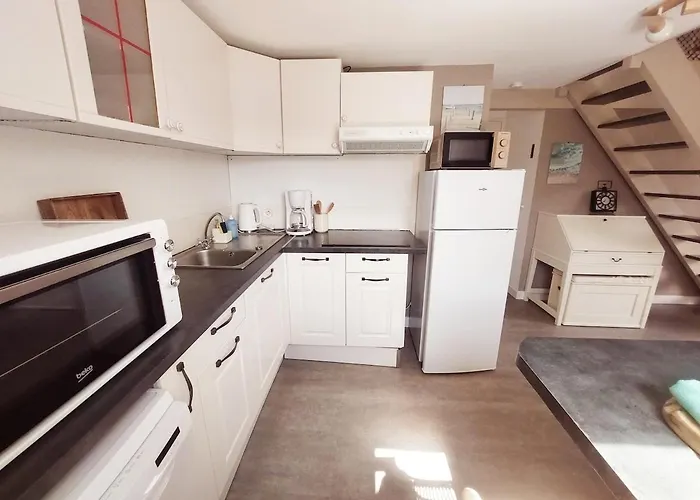 Dans Les Dunes * Surtainville